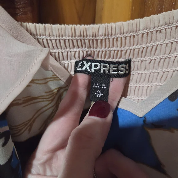 Express Pink and Blue Floral Midi Dress - Picture 7 of 7